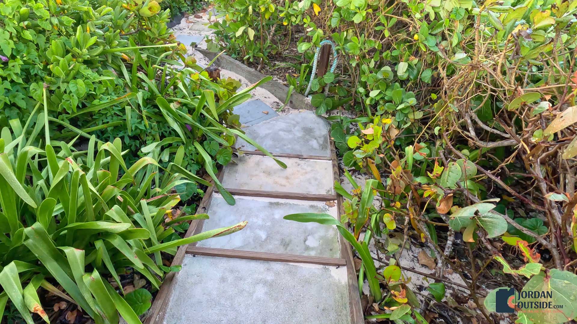 Serenity Beachfront Cottage, Long Island, Bahamas