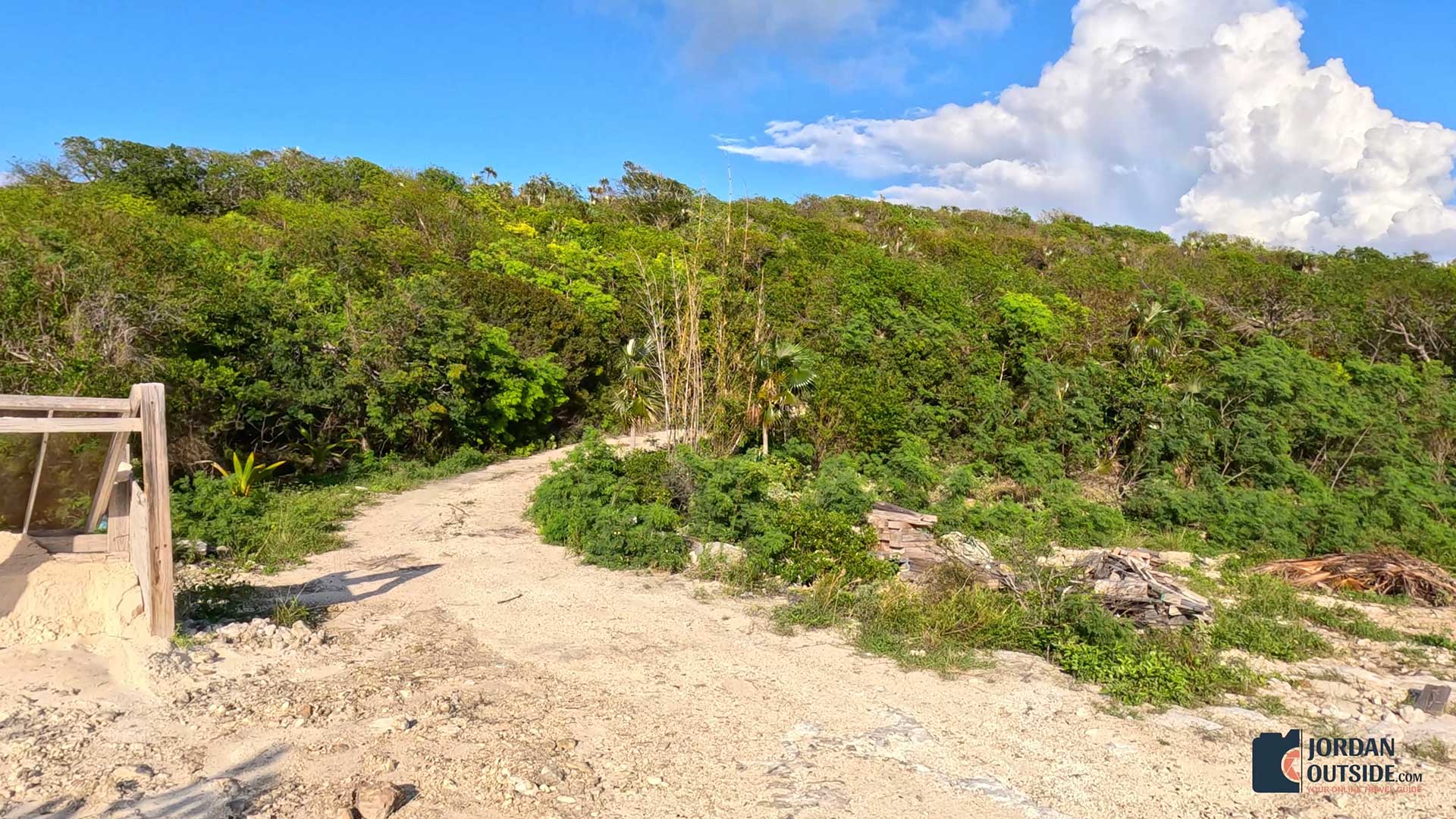 Serenity Beachfront Cottage, Long Island, Bahamas