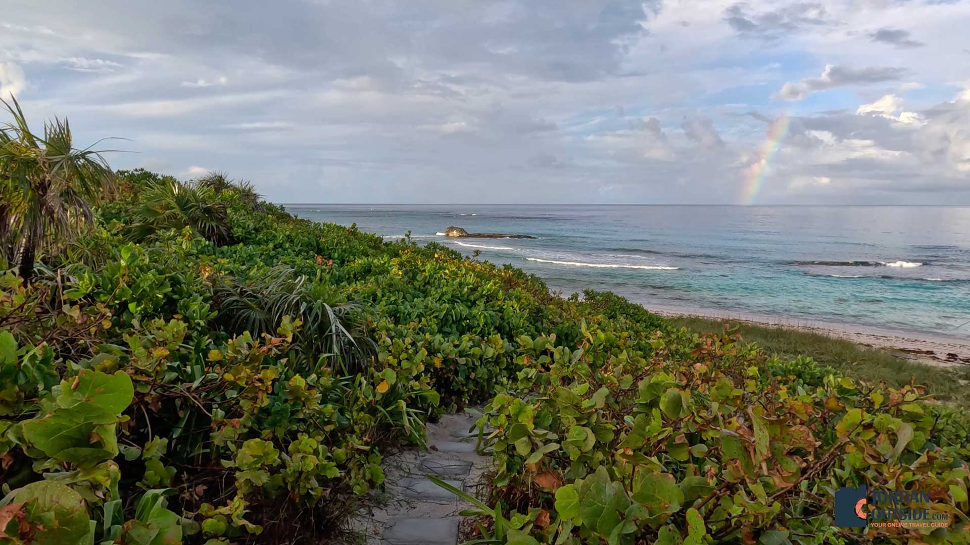 Serenity Beachfront Cottage, Long Island, Bahamas