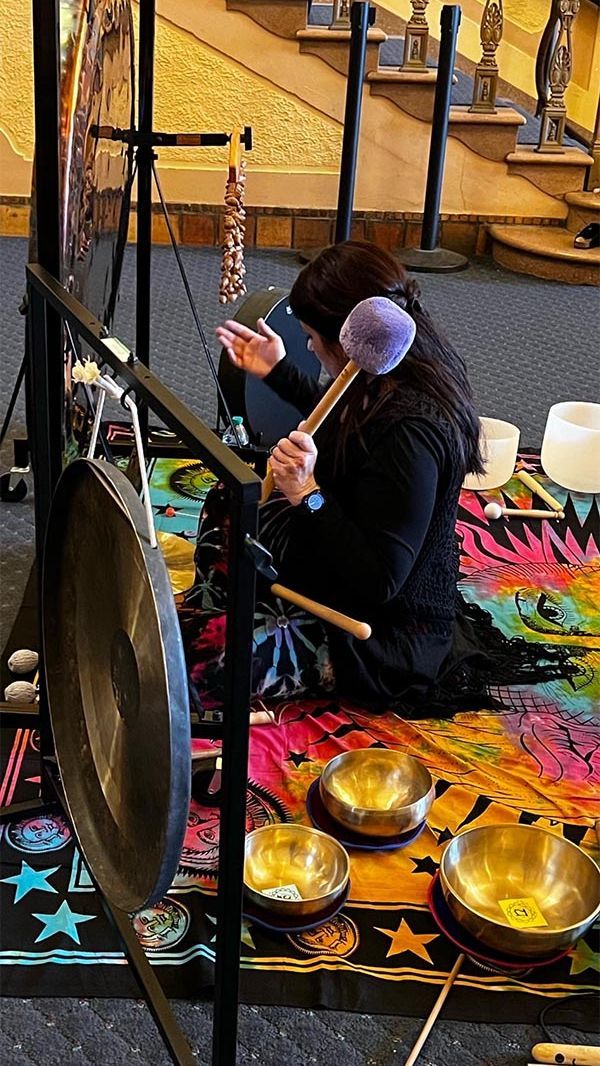 Diana Albach - Sound Healing in Austin, Texas