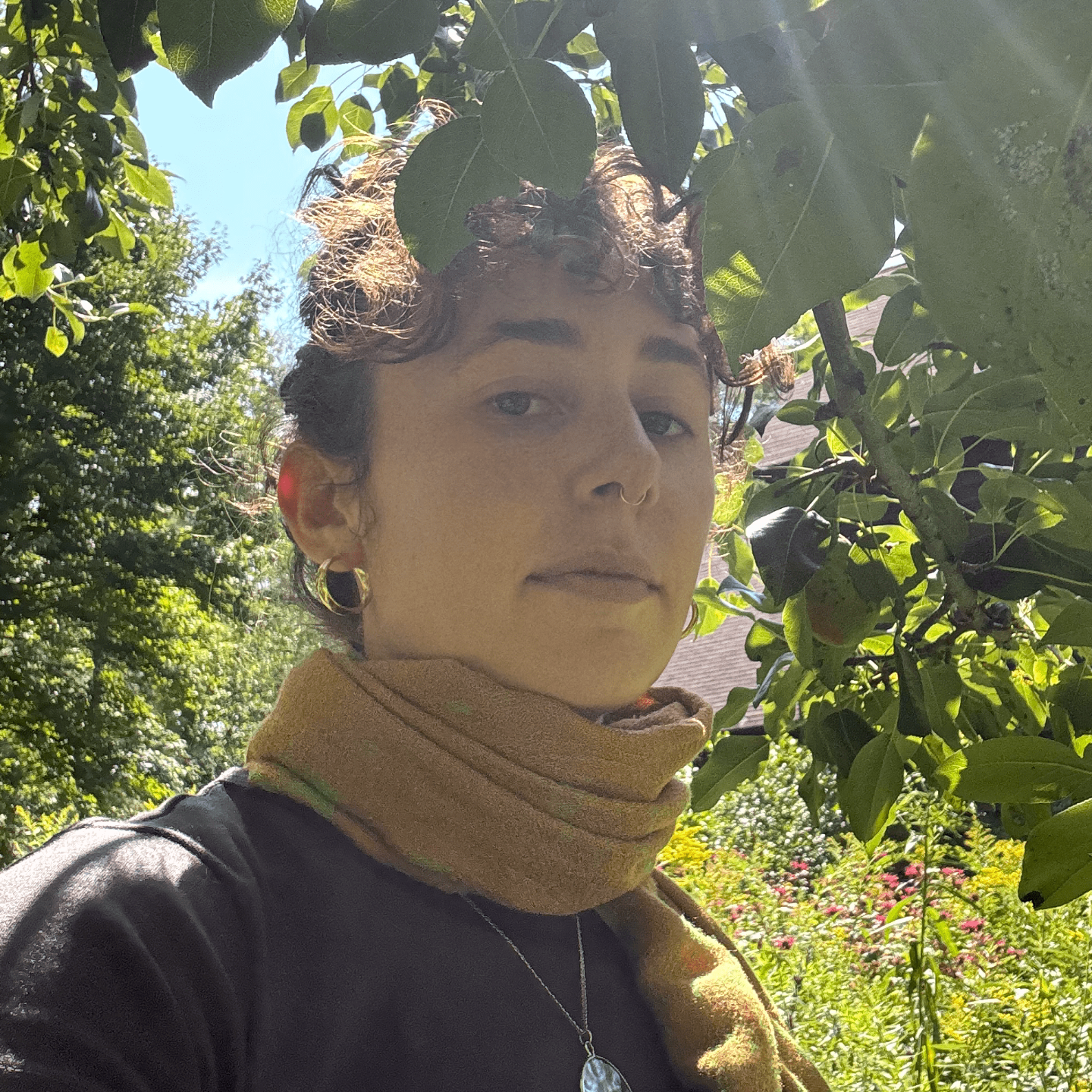 MINA KAMBAKHSH Certified Yothera Method Practitioner, Holistic Therapist