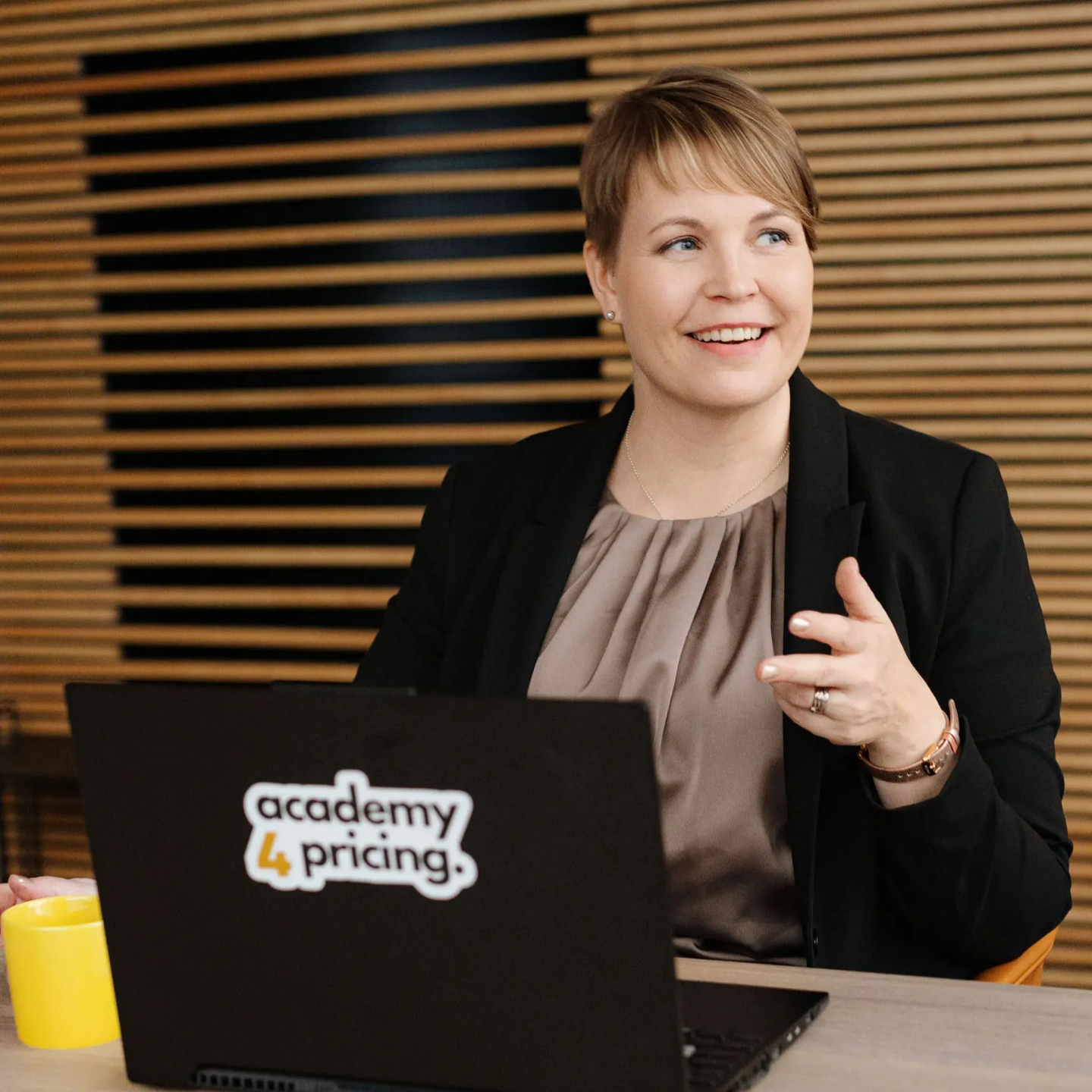 Marika Päiväniemi Hinnoitteluasiantuntija