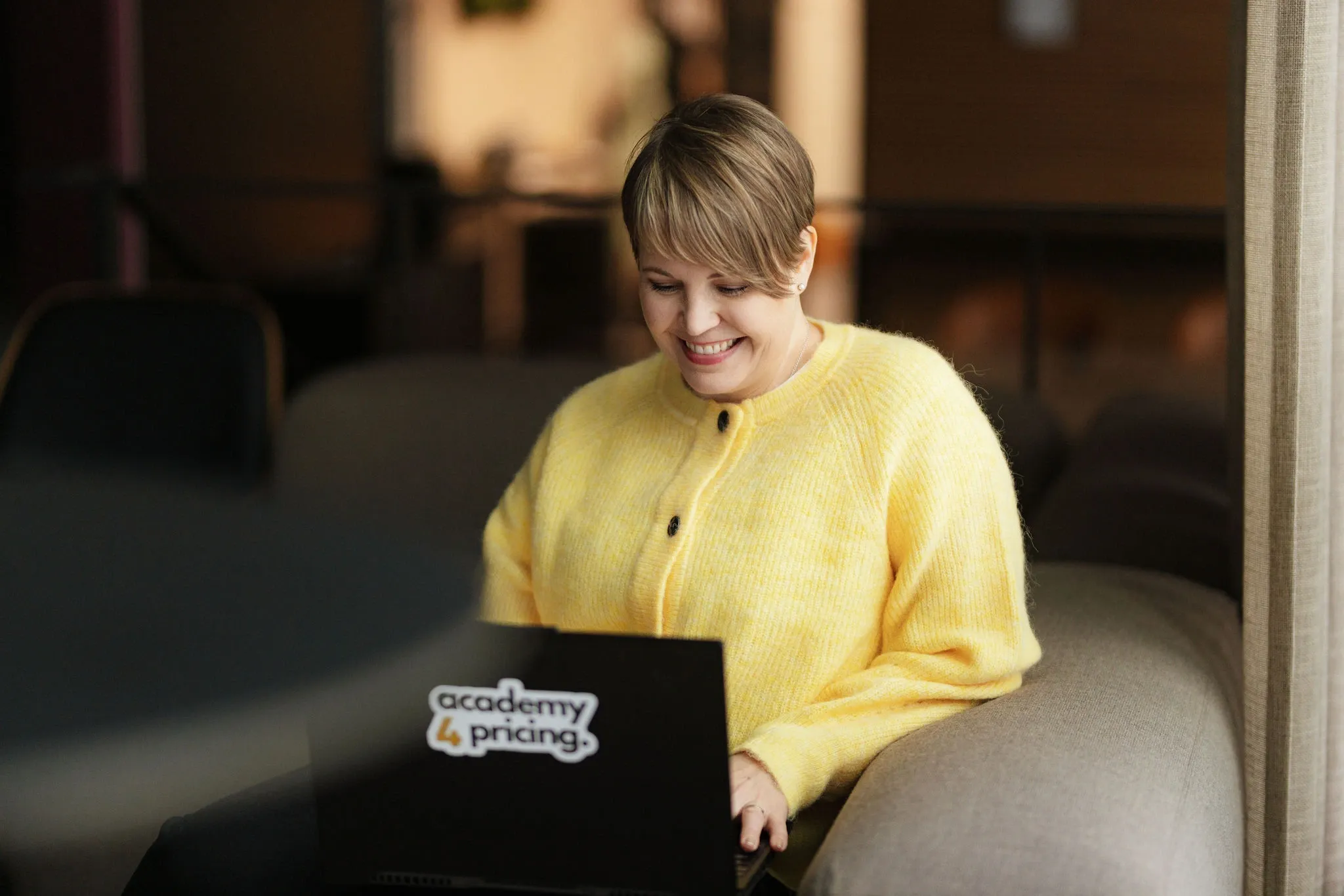 Marika Päiväniemi Hinnoitteluasiantuntija