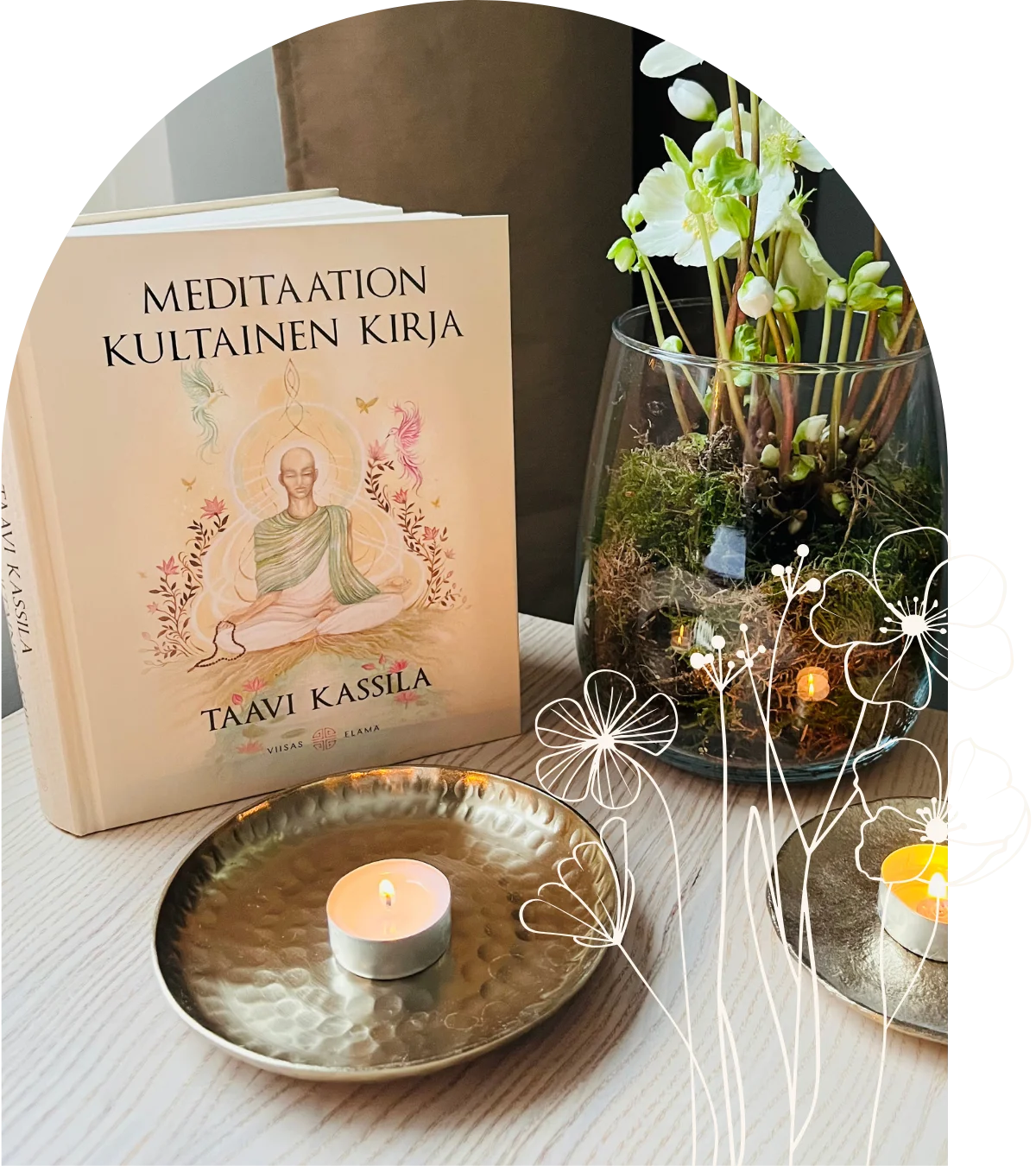 meditaation kultainen kirja ja mieltä rauhoittava kynttilä ja huonekasvi