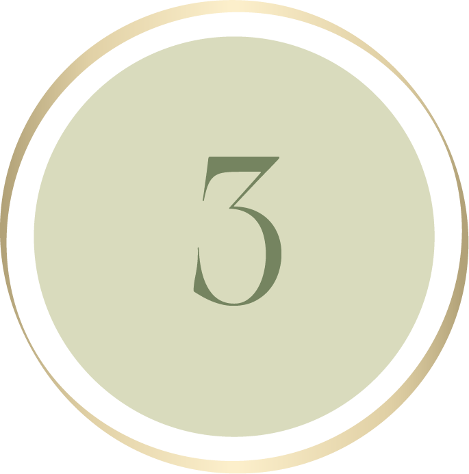 numero 3 vihreän pyöreän ikonin sisällä kultaisella reunustuksella