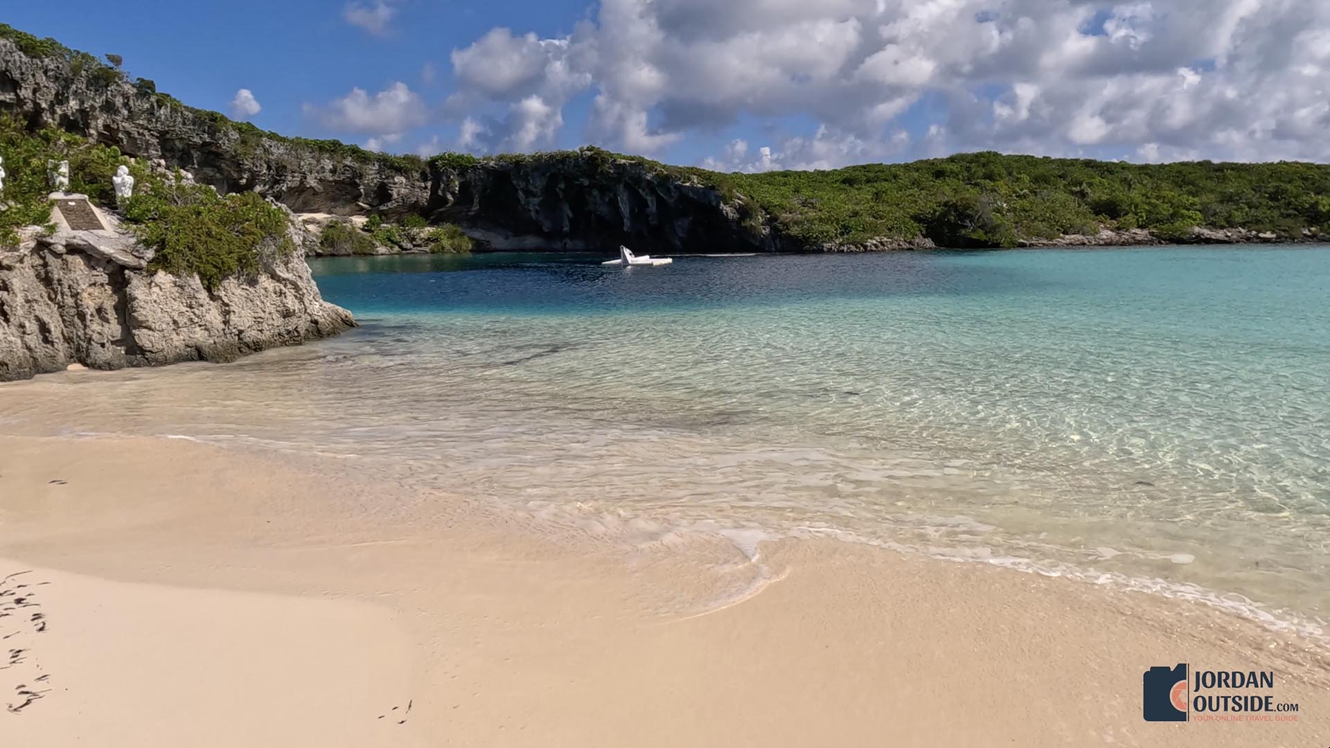 Dean's Blue Hole, Long Island, Bahamas