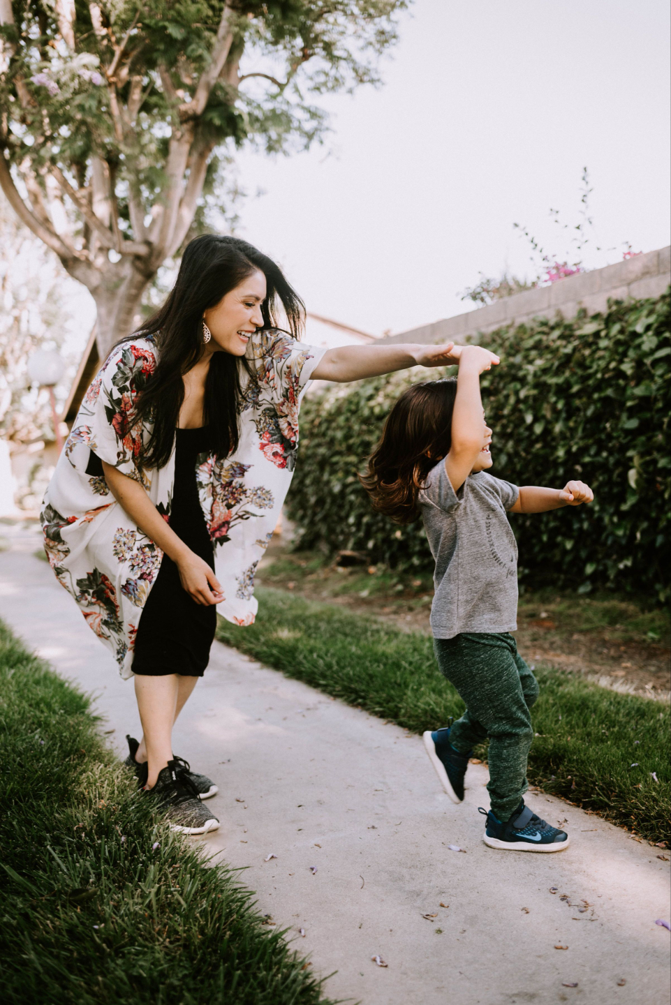 Image of Dra. Rosales Meza for Divine Alignment