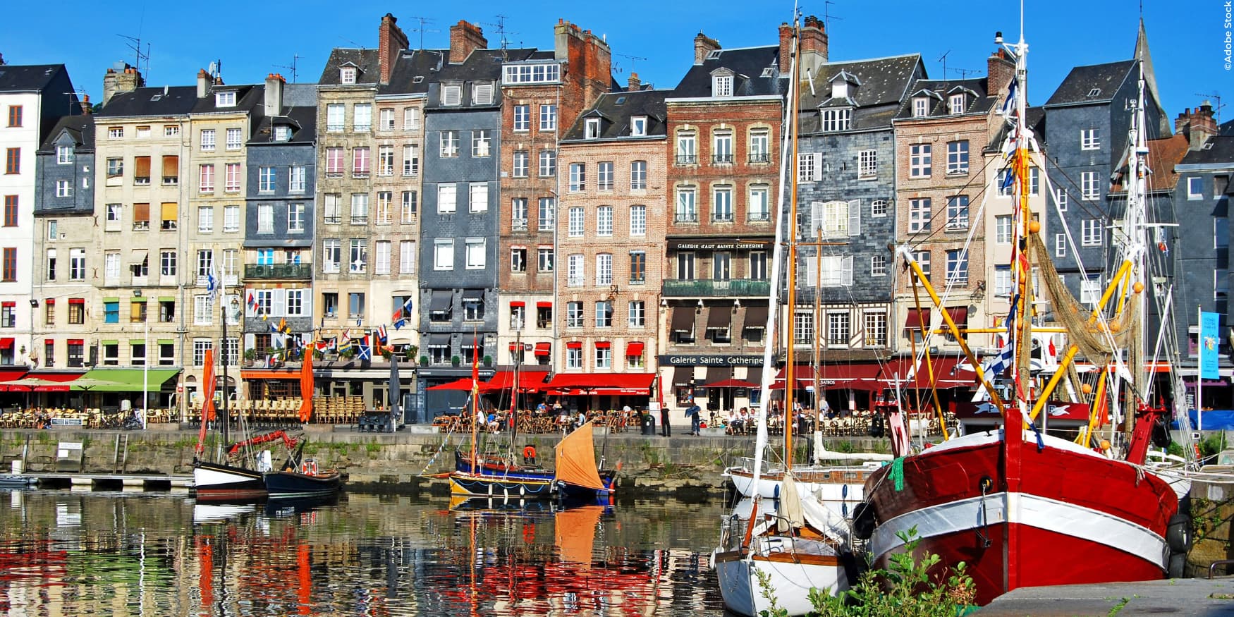 de pittoreske oude haven in Honfleur, Frankrijk