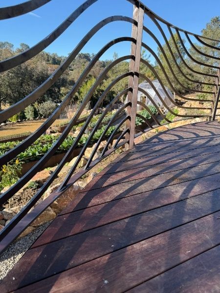 Artistic viewing deck