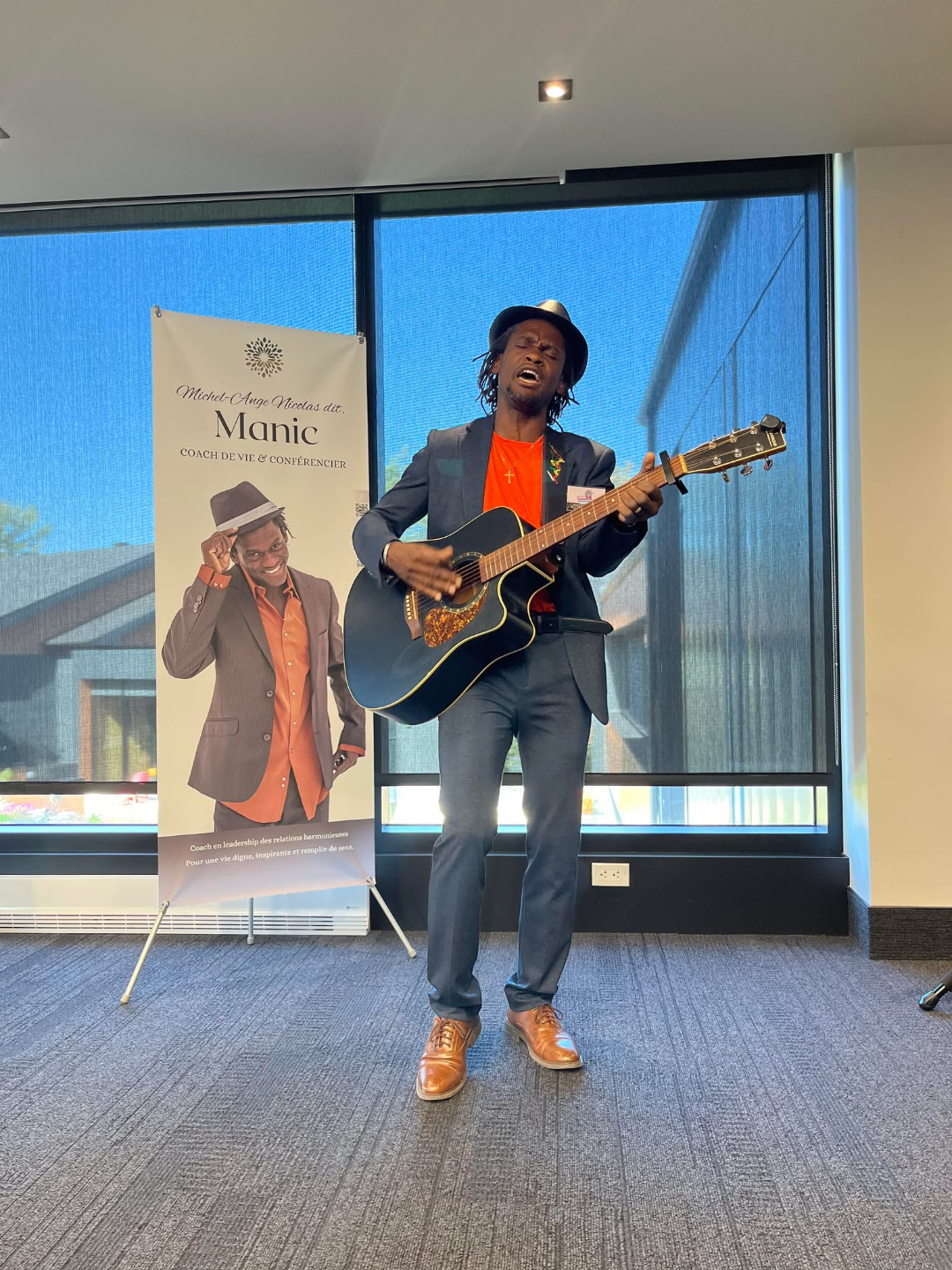 Michel-Ange NICOLAS. MANIC le coach interprétation à la guitare 2 (en conférence 2023.