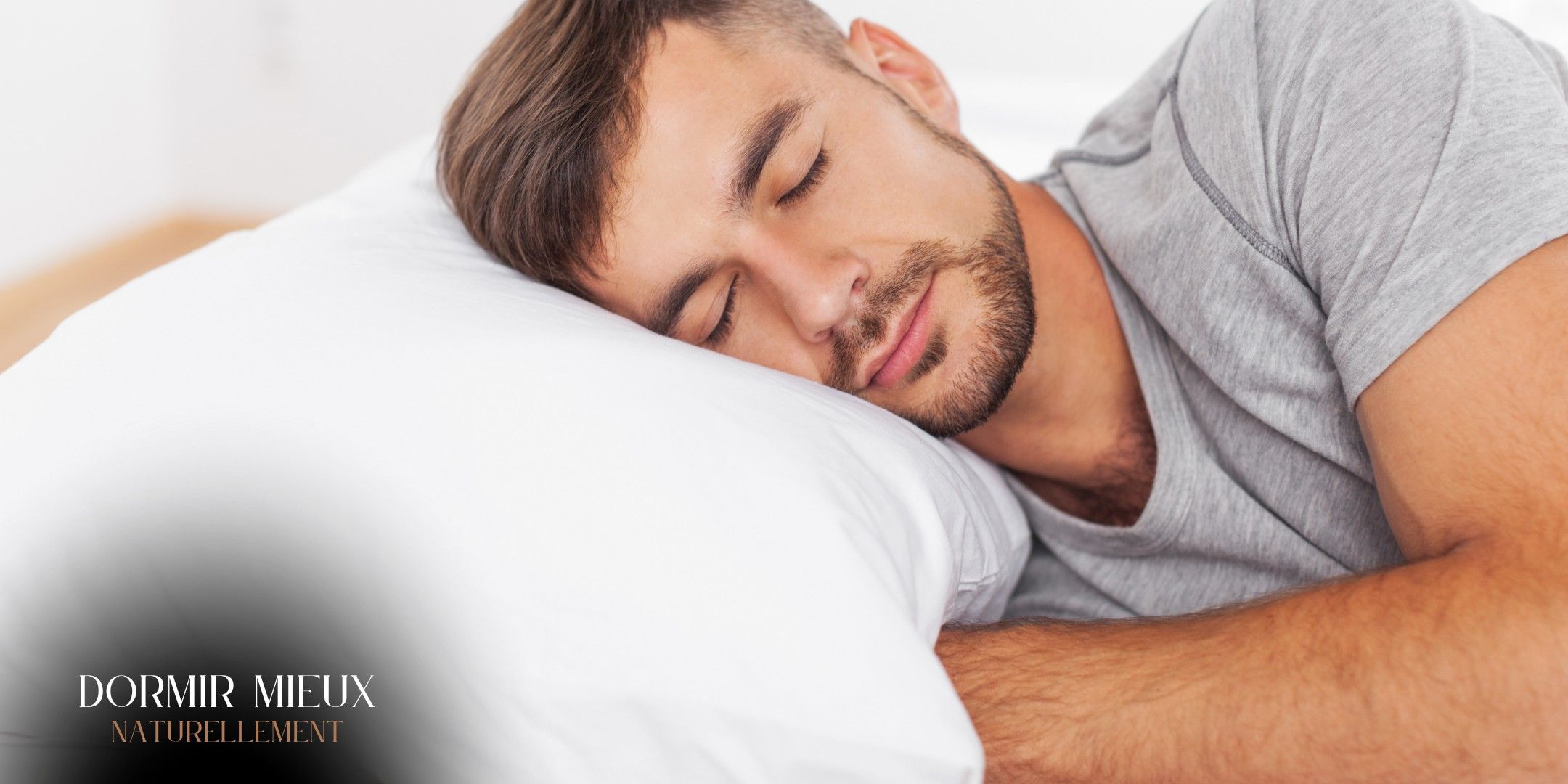 Homme dormant paisiblement PROG DORMIR MIEUX. Bio-Reset