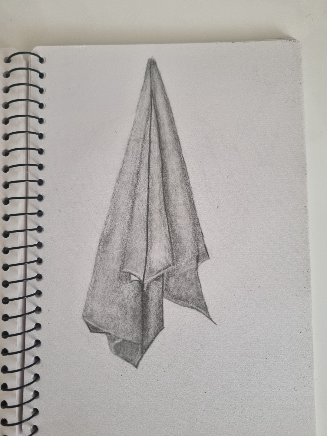 dessin drape eleve ombrage et volumes