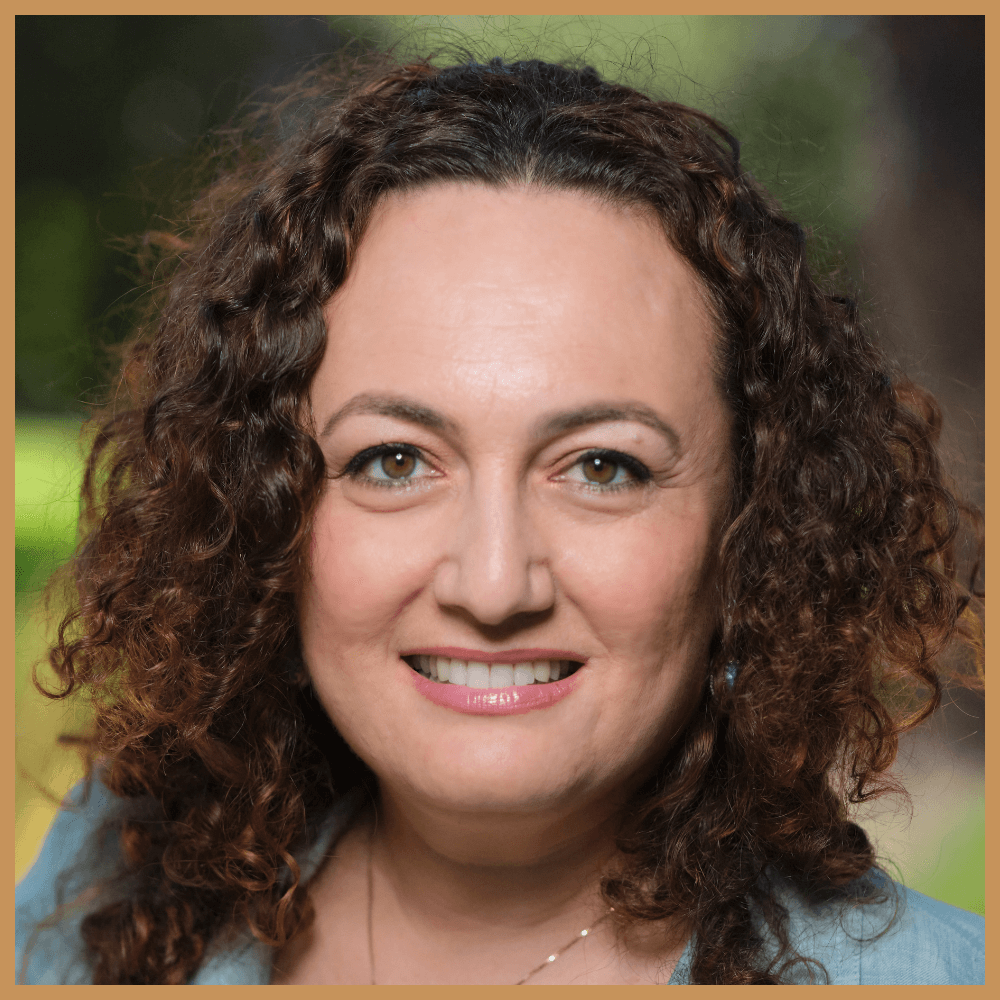 Deb Dana preYunetta Spring Smith at Trauma Therapist Institutesenting Polyvagal-Informed Therapy in Complex Cases for Trauma Therapist Institute