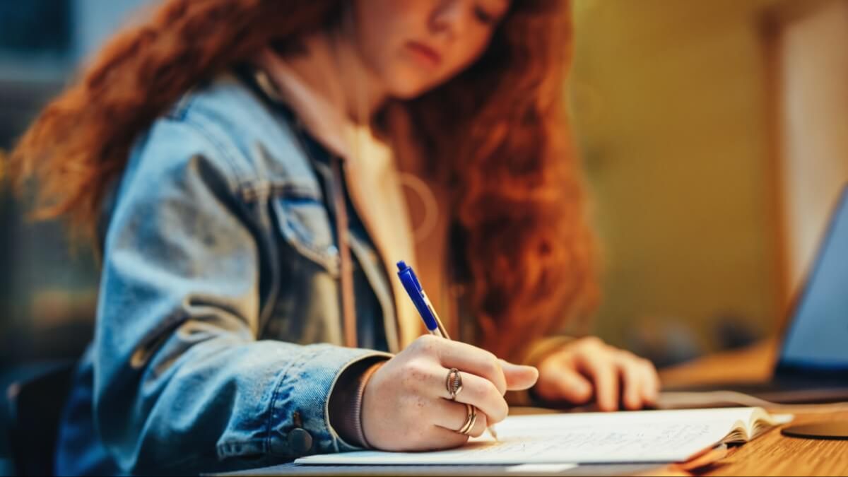 High school student creating a brag sheet for scholarships and recommendation letters