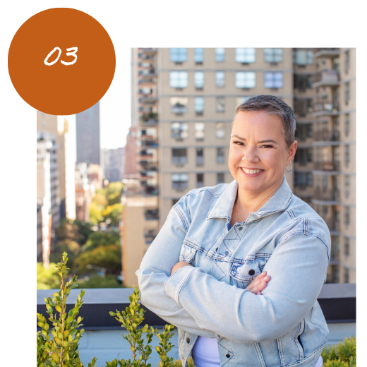 Coach Steph Tell guiding women to mindfully reduce alcohol and improve their drinking habits