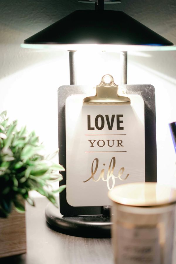 love your life sign