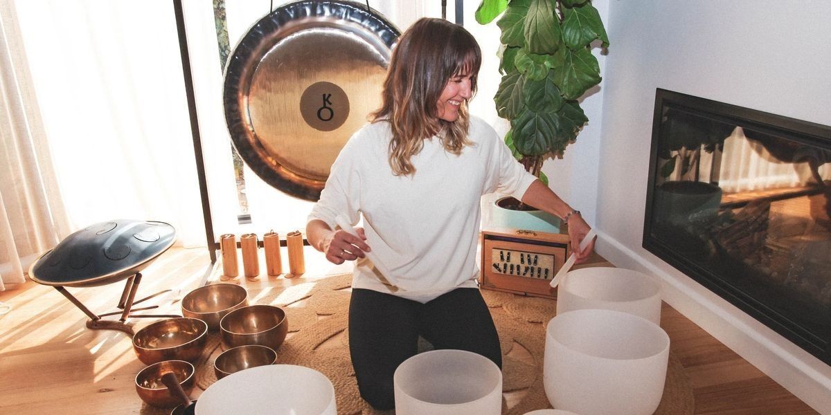 Phoebe Dubar - Sound healing in Melbourne, Australia