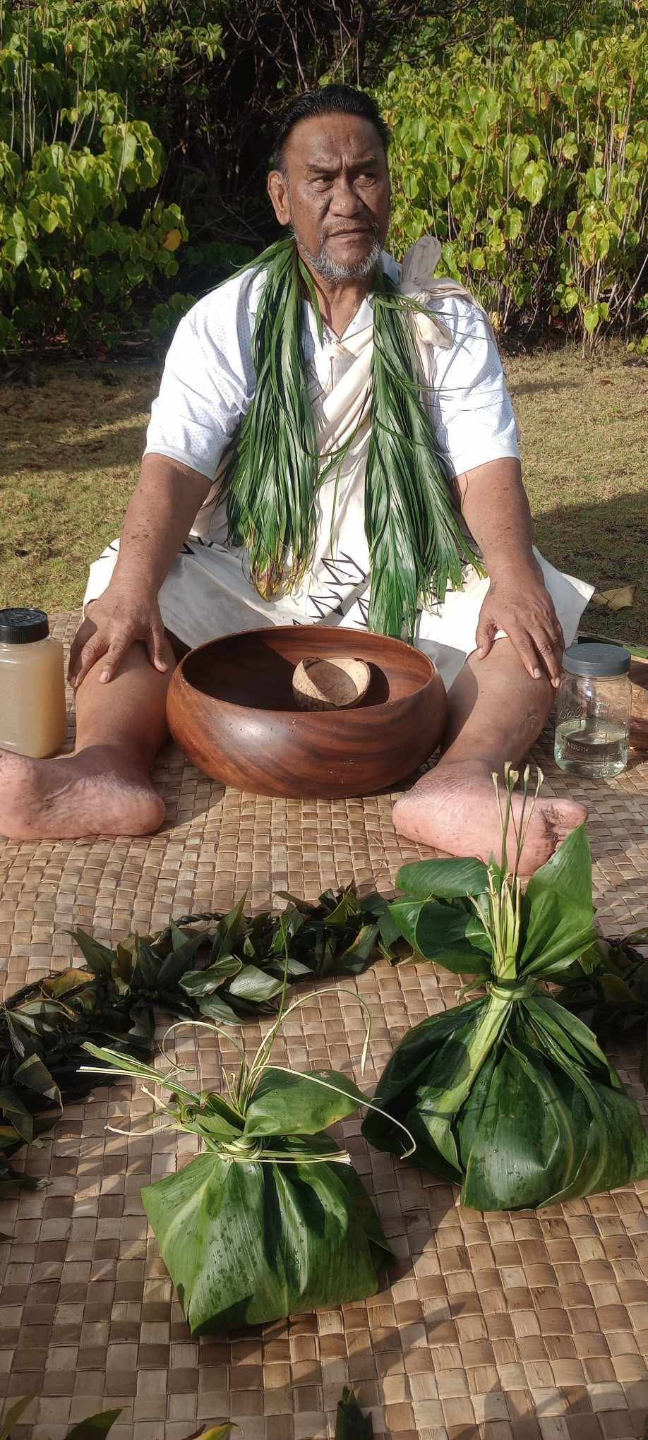 Kumu Lawrence in ceremony