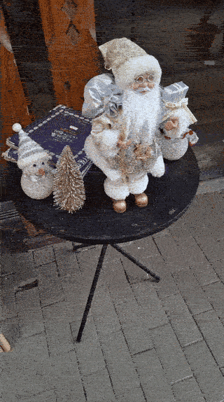 Анна Соло за рабочим столом: эксперт по ИИ и визуализации опыта