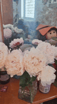 Анна Соло за рабочим столом: эксперт по ИИ и визуализации опыта