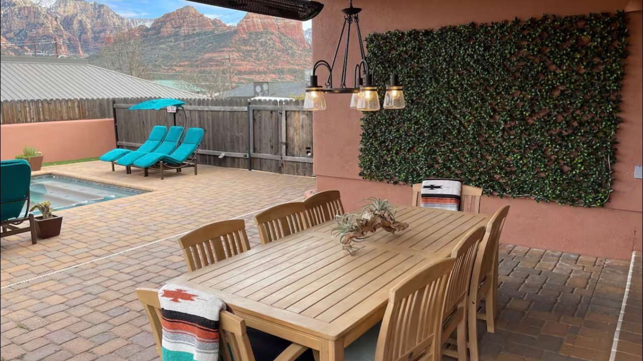 Villa outdoor space
