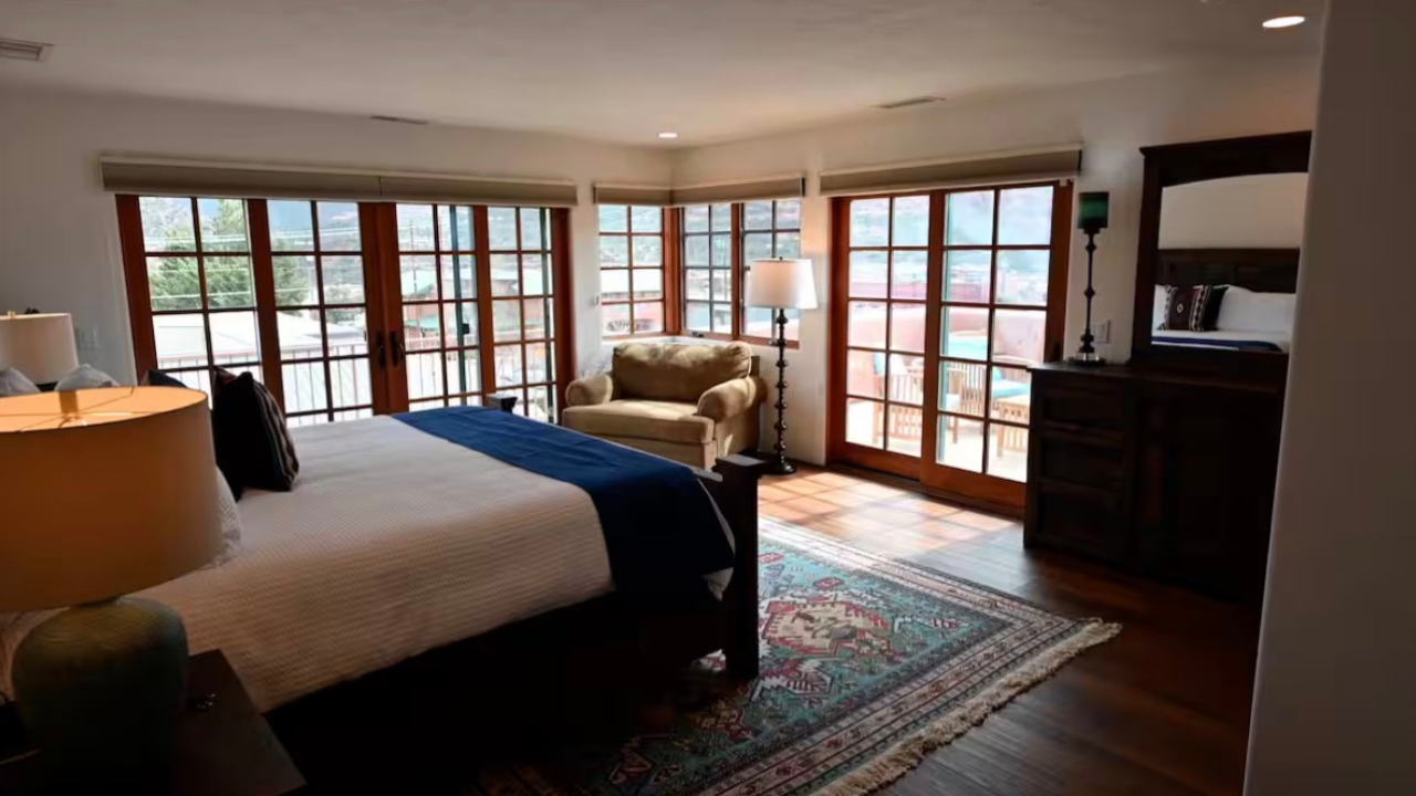 Villa bedroom