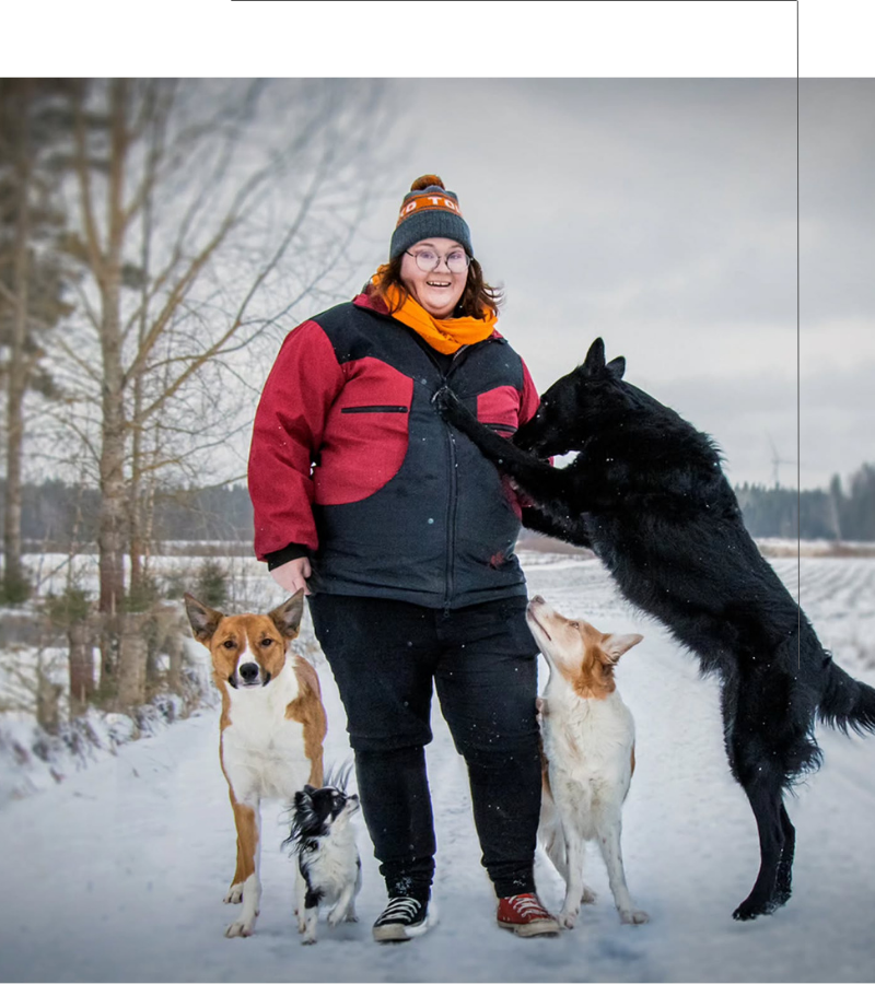 Verkkokurssiyrittäjä ja valmennusasiakas