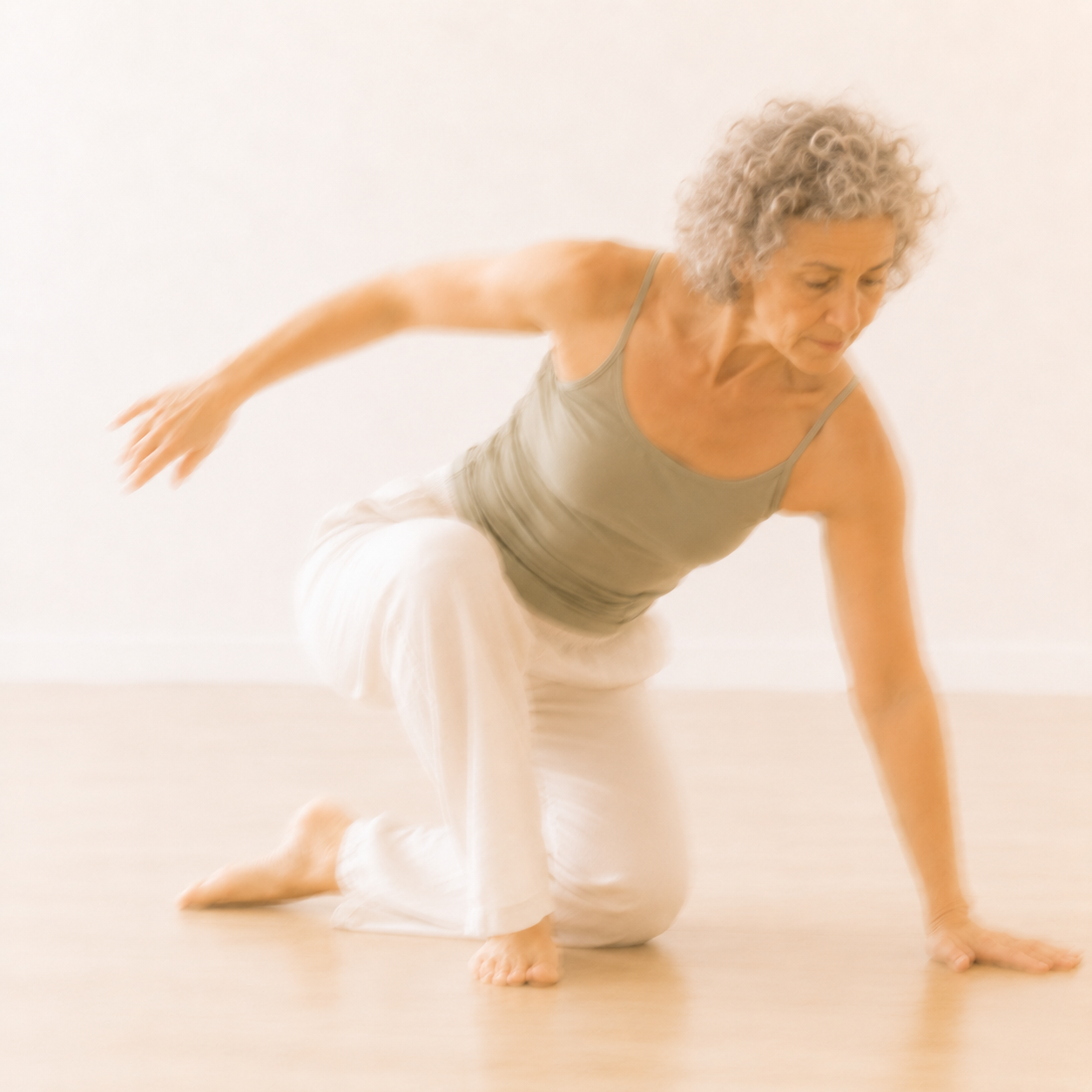 A Smove practitioner in dynamic movement