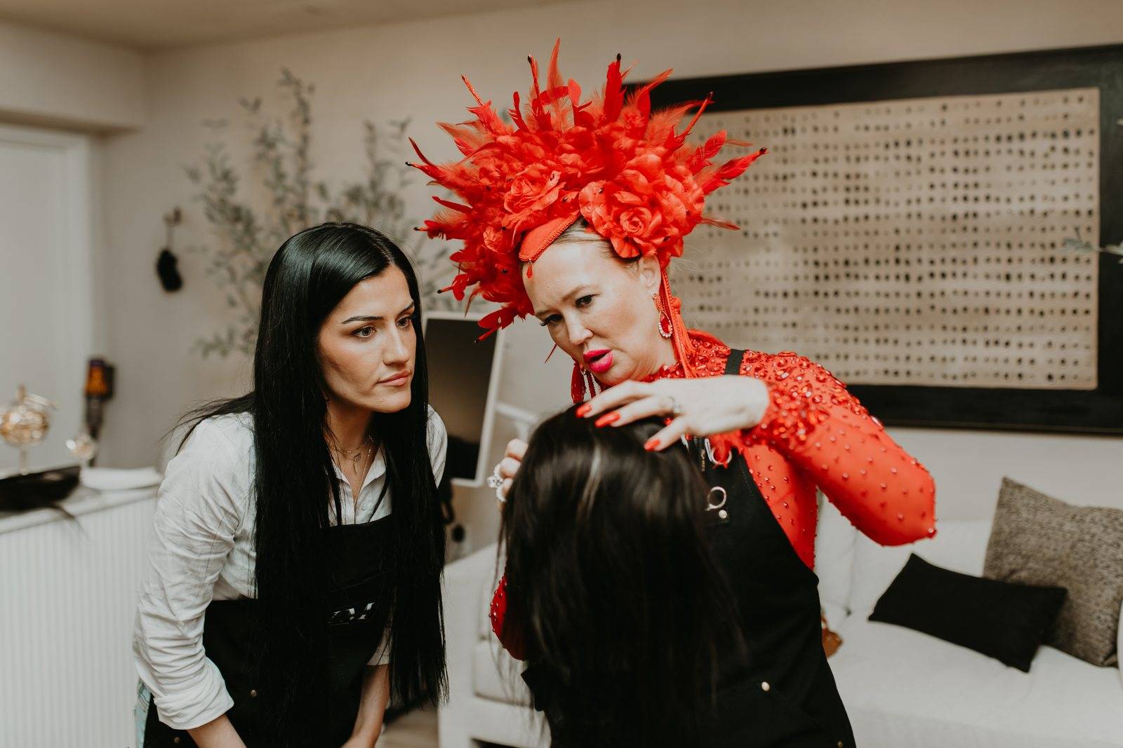 Kelly Maxwell teaching hairline placement