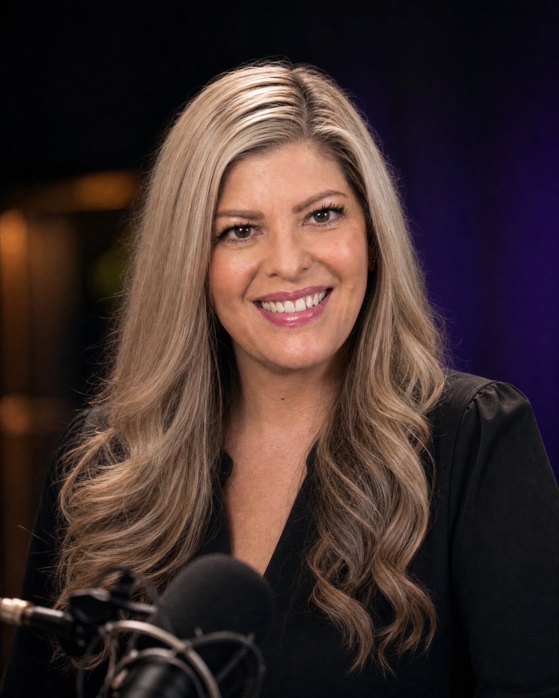 Lindsay Goodwin, consciousness speaker, author and founder of High Frequency Mind™