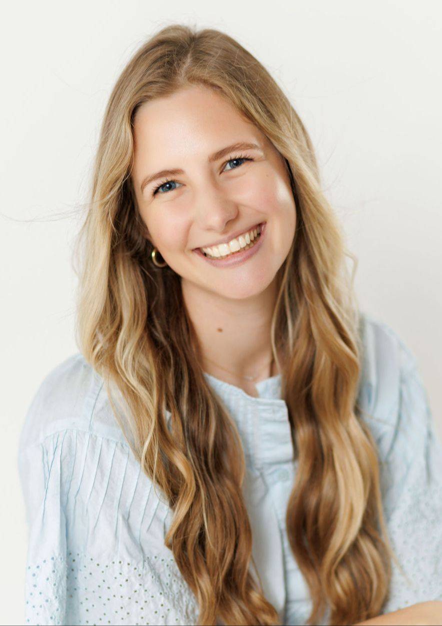 Haley Andrade Headshot