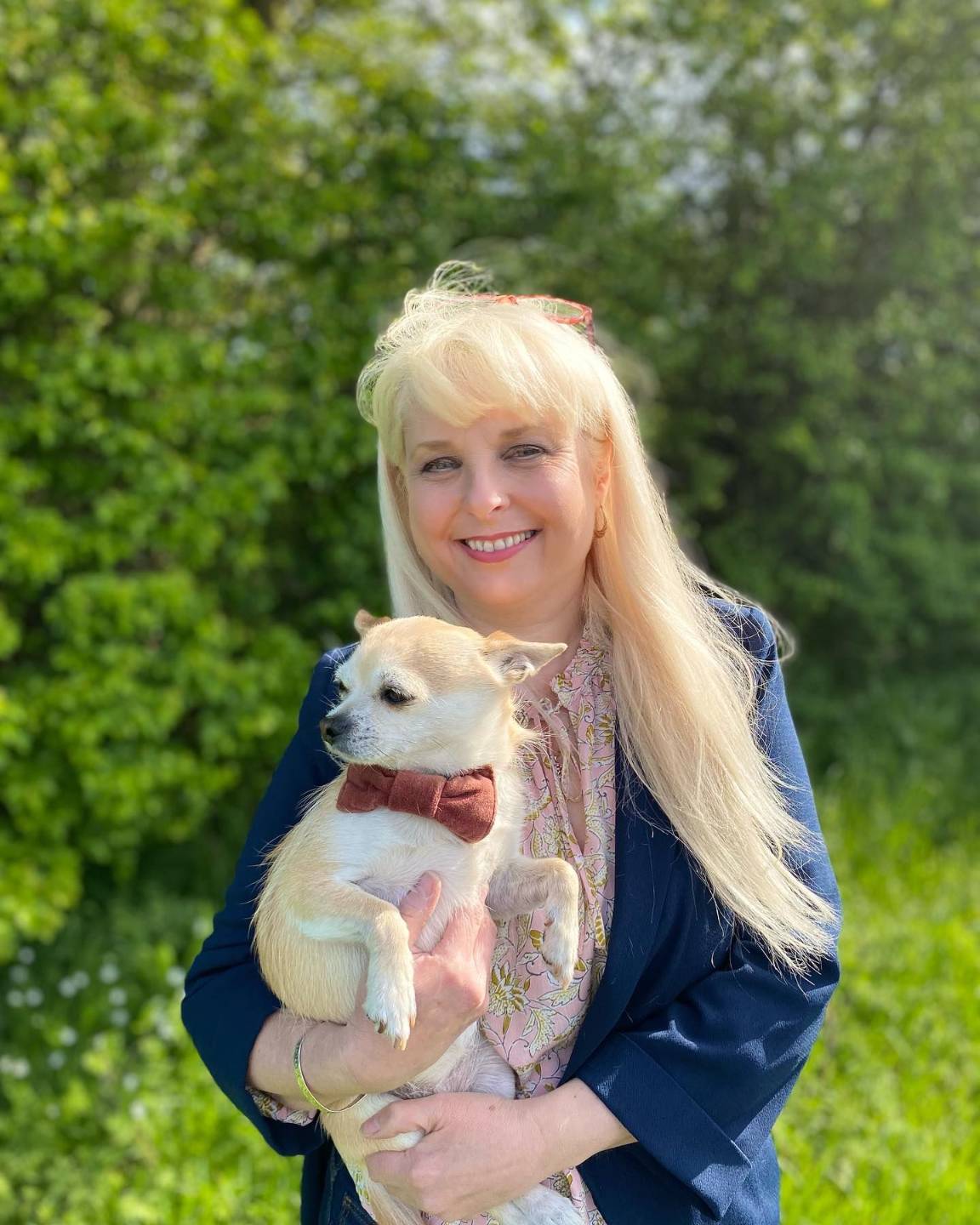 Beth Lee-Crowther, TV's Pet Psychic