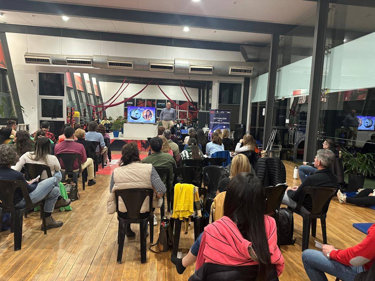 Participantes en un encuentro