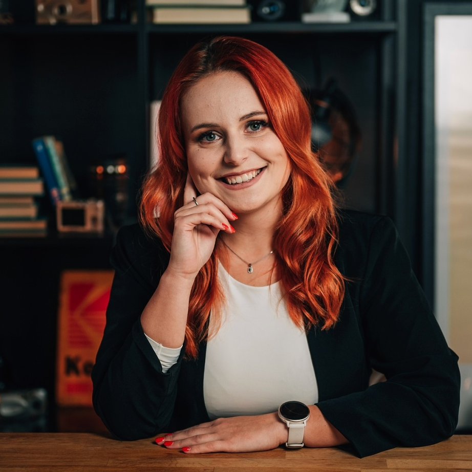 FOTO: Tereza Mydlářová, portrét, čtverec