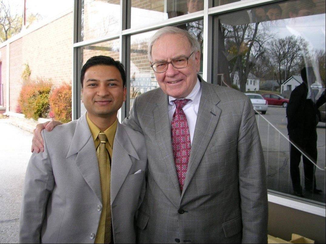 Manoj Kumar with Warren Buffett