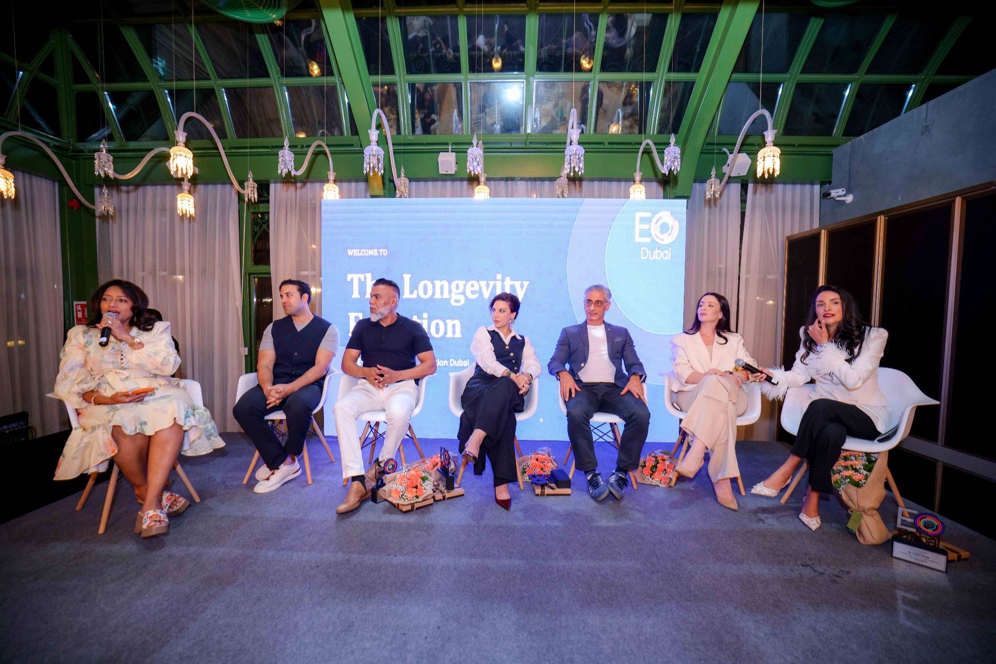 Specialists in conversation at a past longevity event