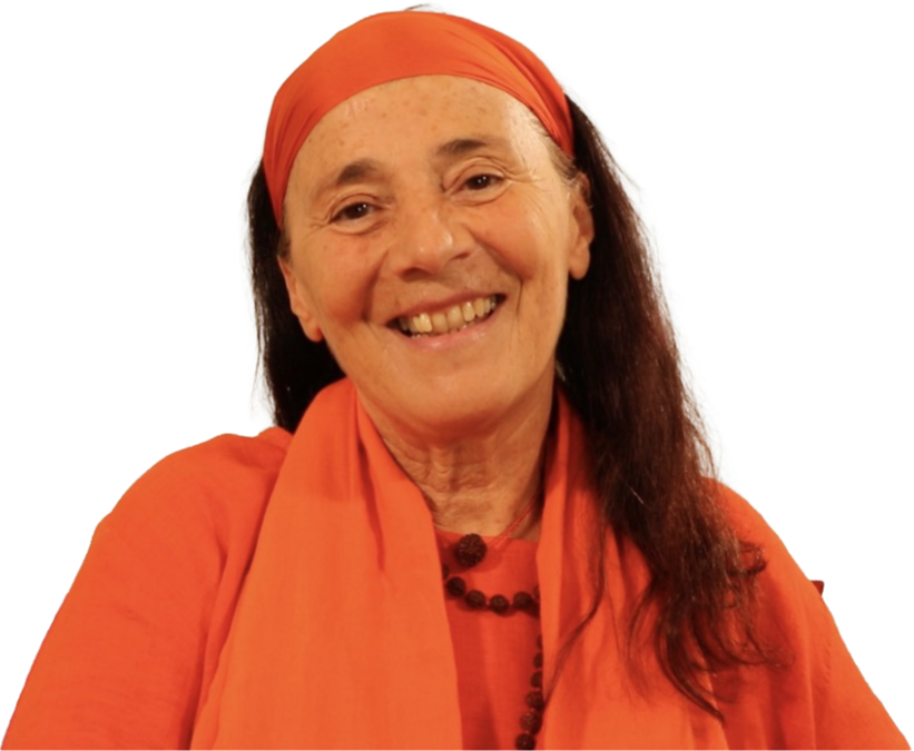 Mataji Shivā con pañuelo naranja, sonriendo