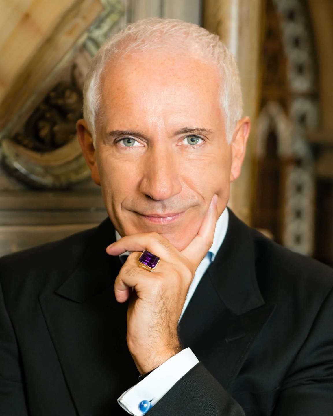 Stewart Pearce, London executive voice and presence coach for senior leaders and professionals.