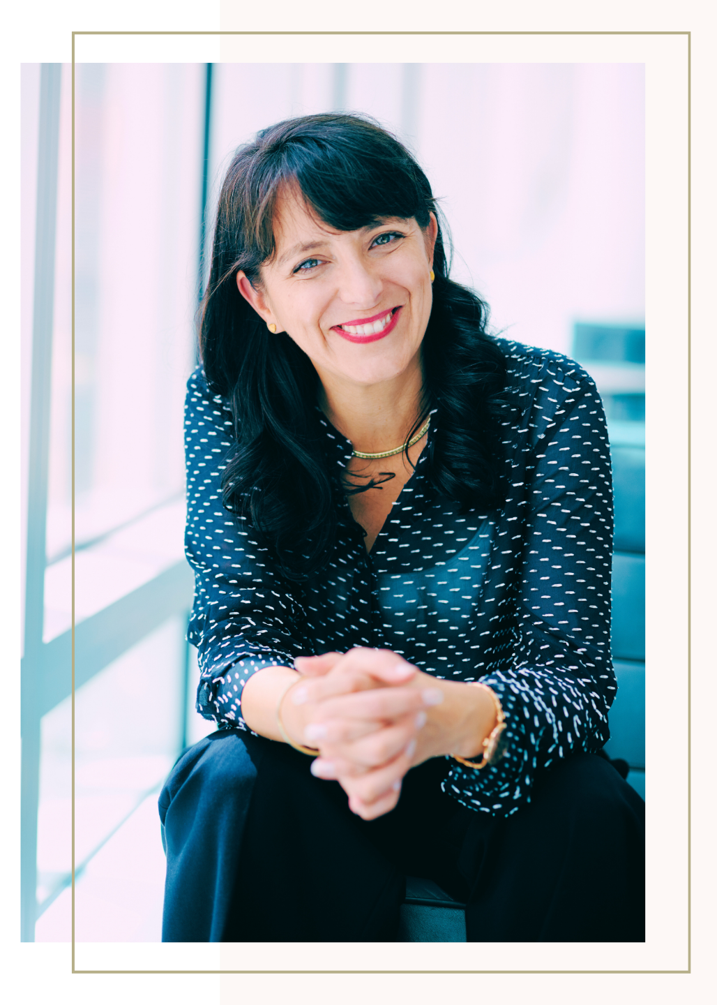 Professional Certified Business Coach Nathalie Pincham smiling at client