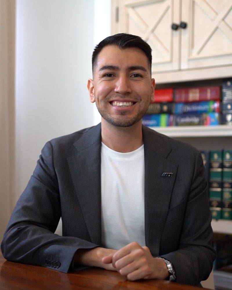Enrique Flores, loan officer and master class instructor