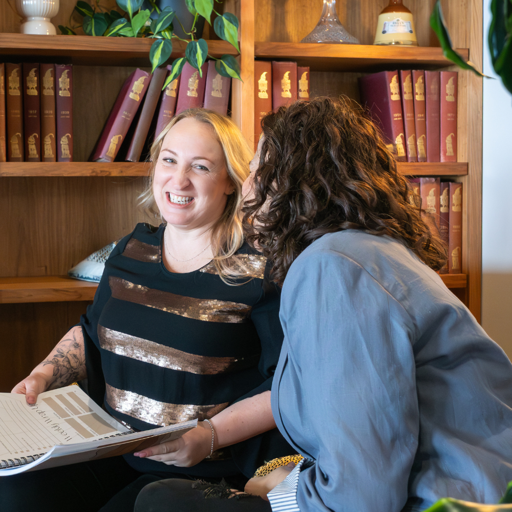 The Difference Between A Great Va & A Great VA Biz Owner Podcast Episode Thumbnail