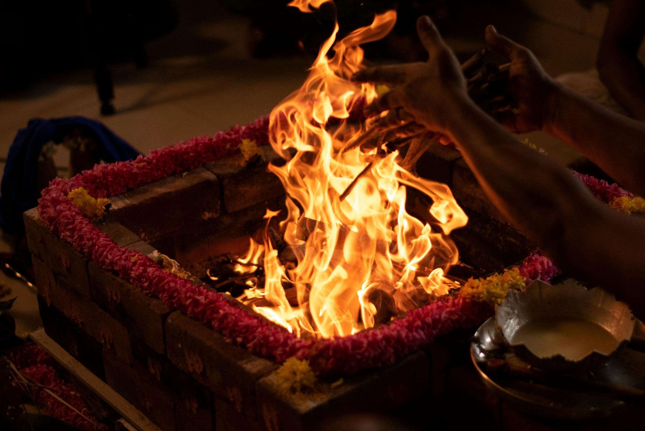 Yoga, Advaita and Tantra | Mandala Yoga Ashram, UK