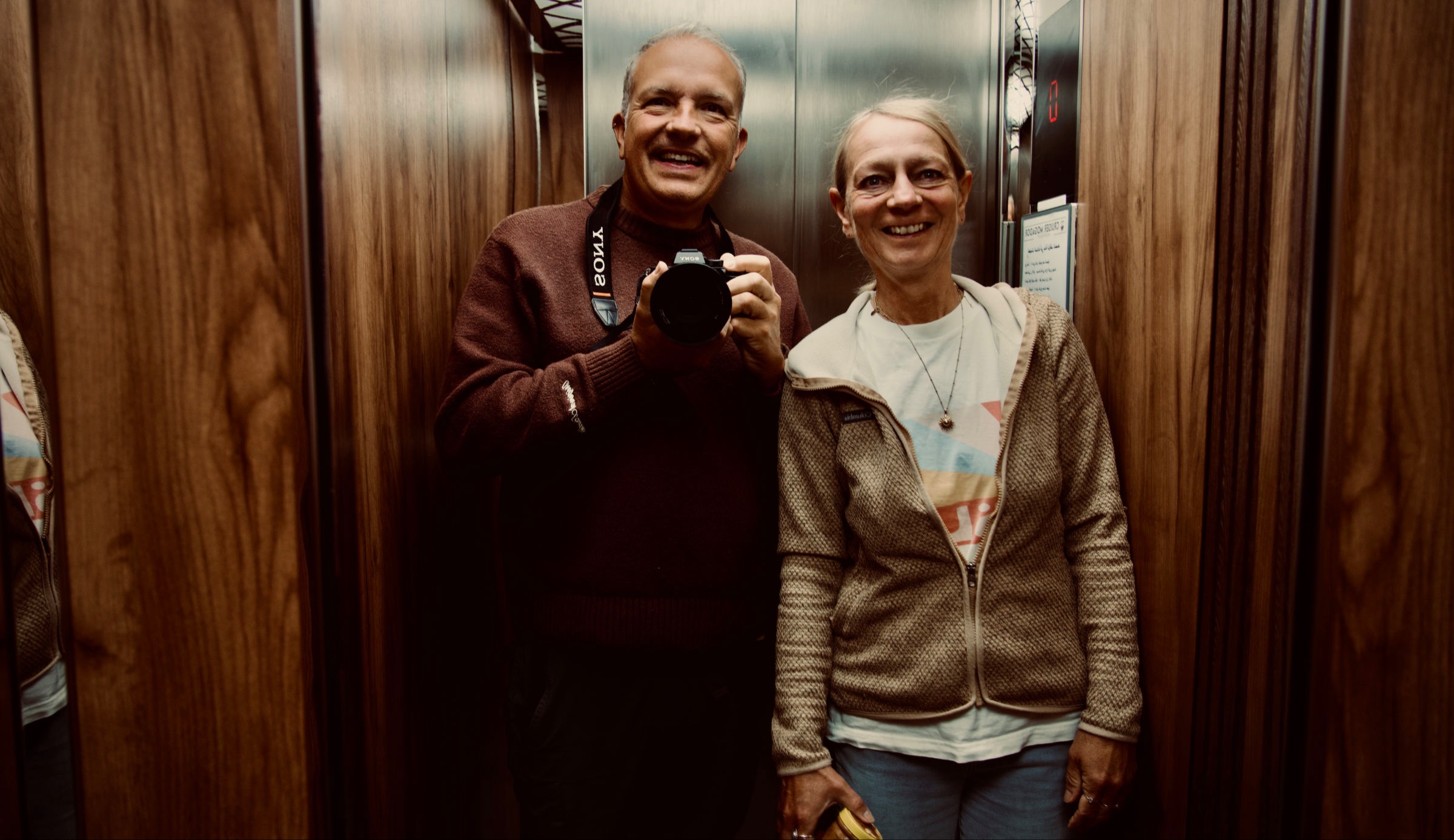 MilesMeetsMoments Team dokumentiert internationale Businessreise und produziert Inhalte vor Ort