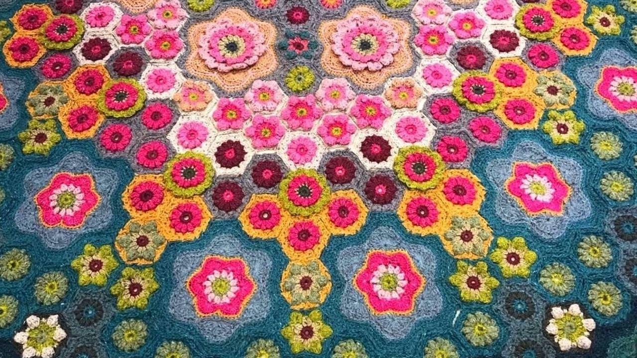 Wallflowers Online Crochet Course The Mercerie
