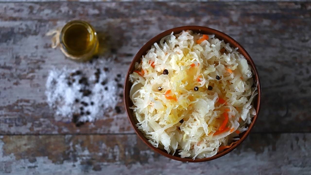 Traditional Sauerkraut with Juniper
