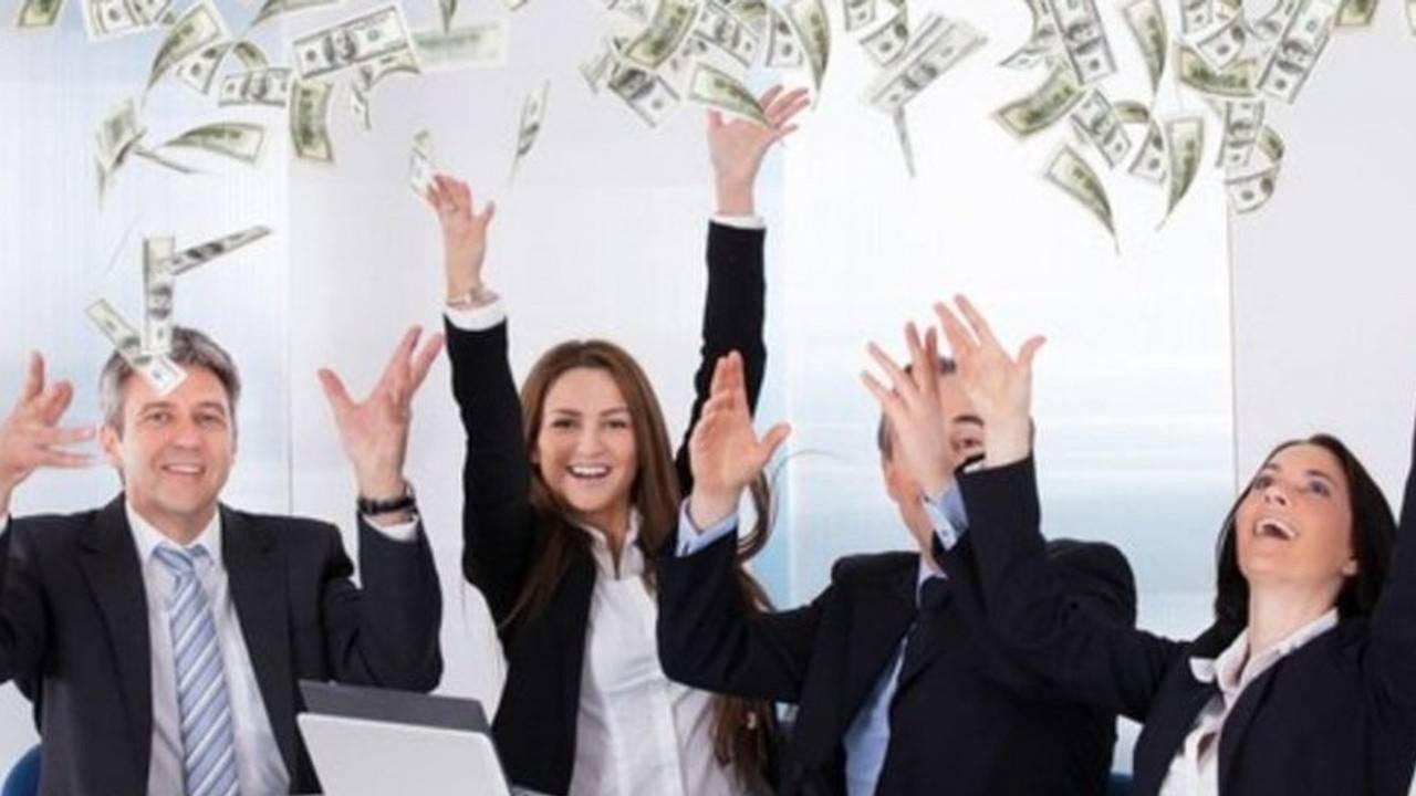 7 Biggest Legal Loopholes For Attorneys & Law Firms In The New Tax Law