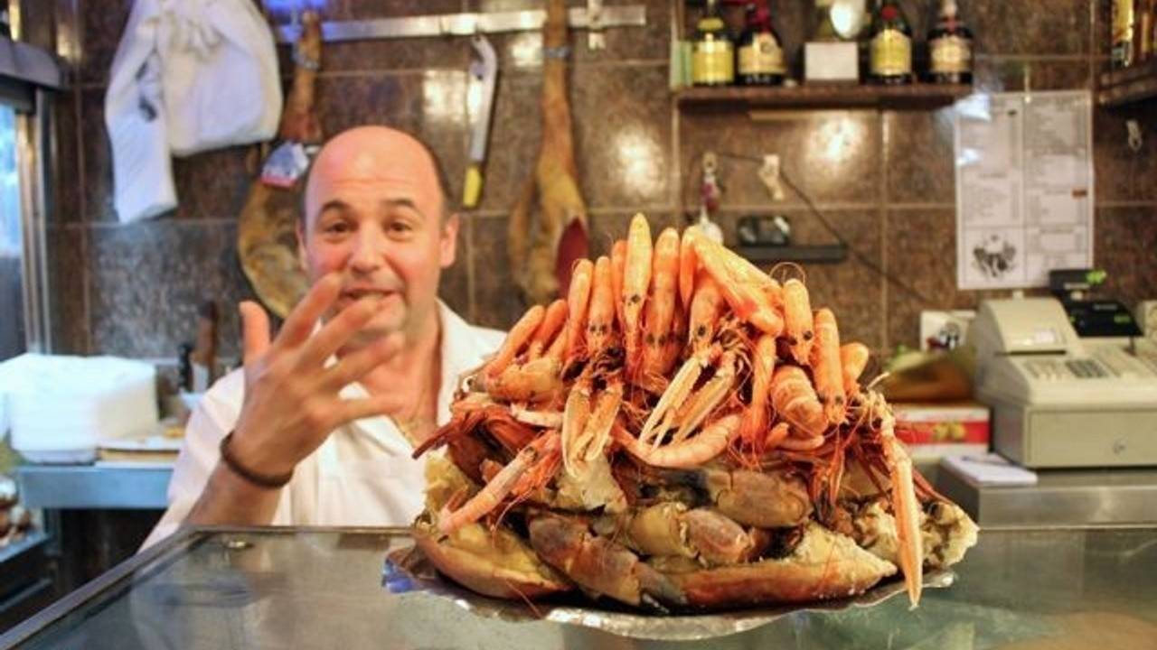 Spanish seafood platters mariscada or parillada?