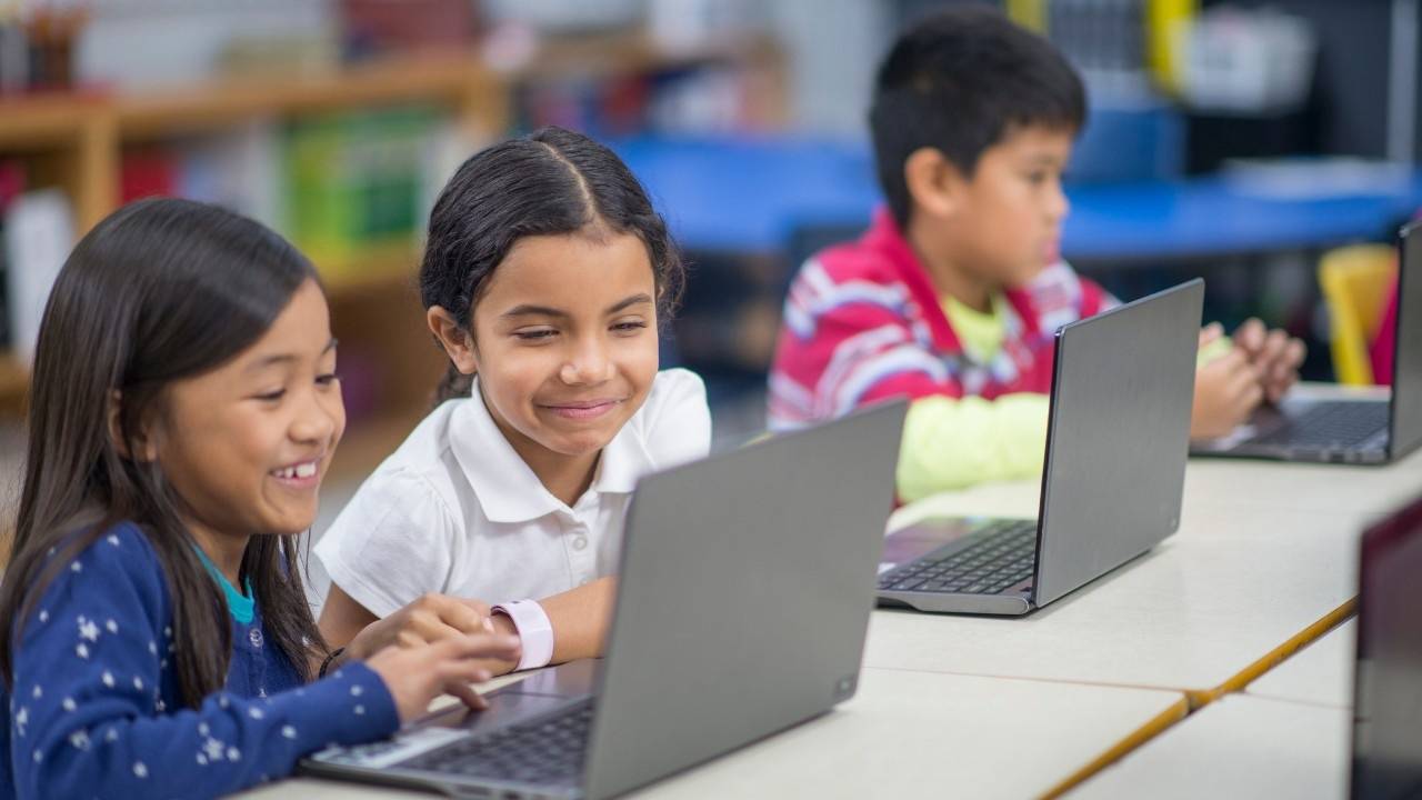 20 Ways to Use Technology in CenterBased Activities and Why