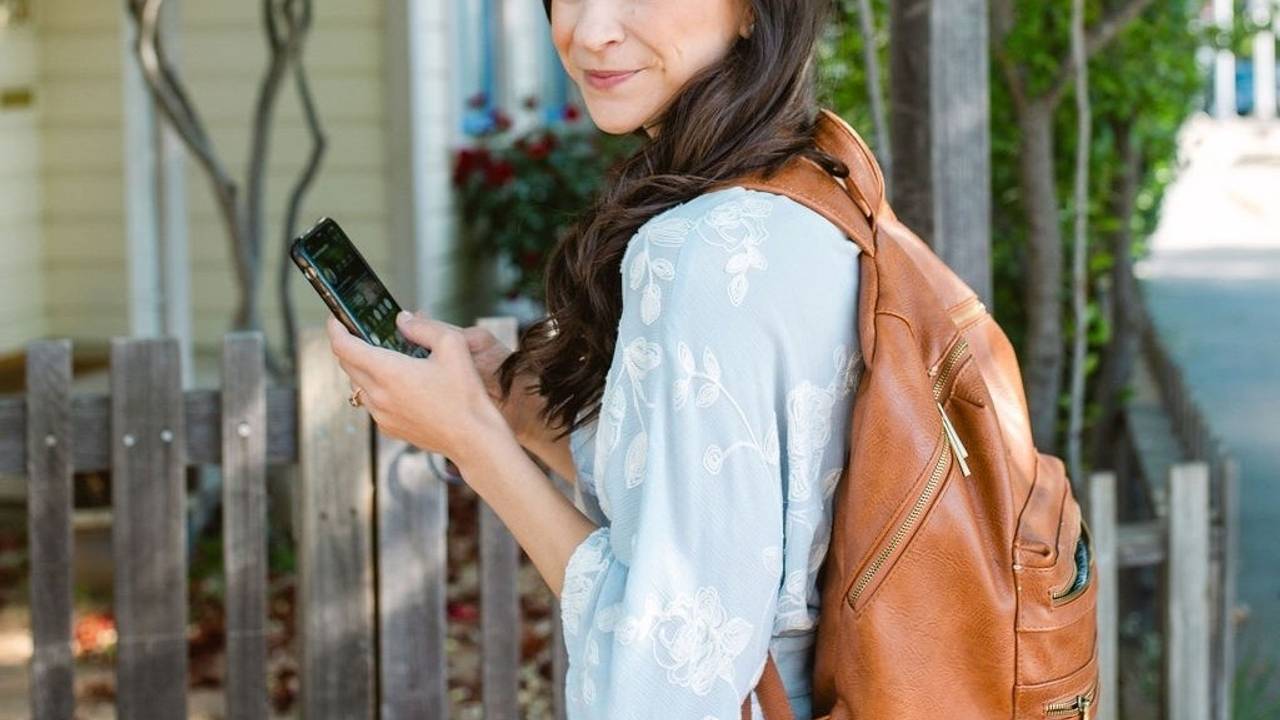 How to Write Captions that Convert