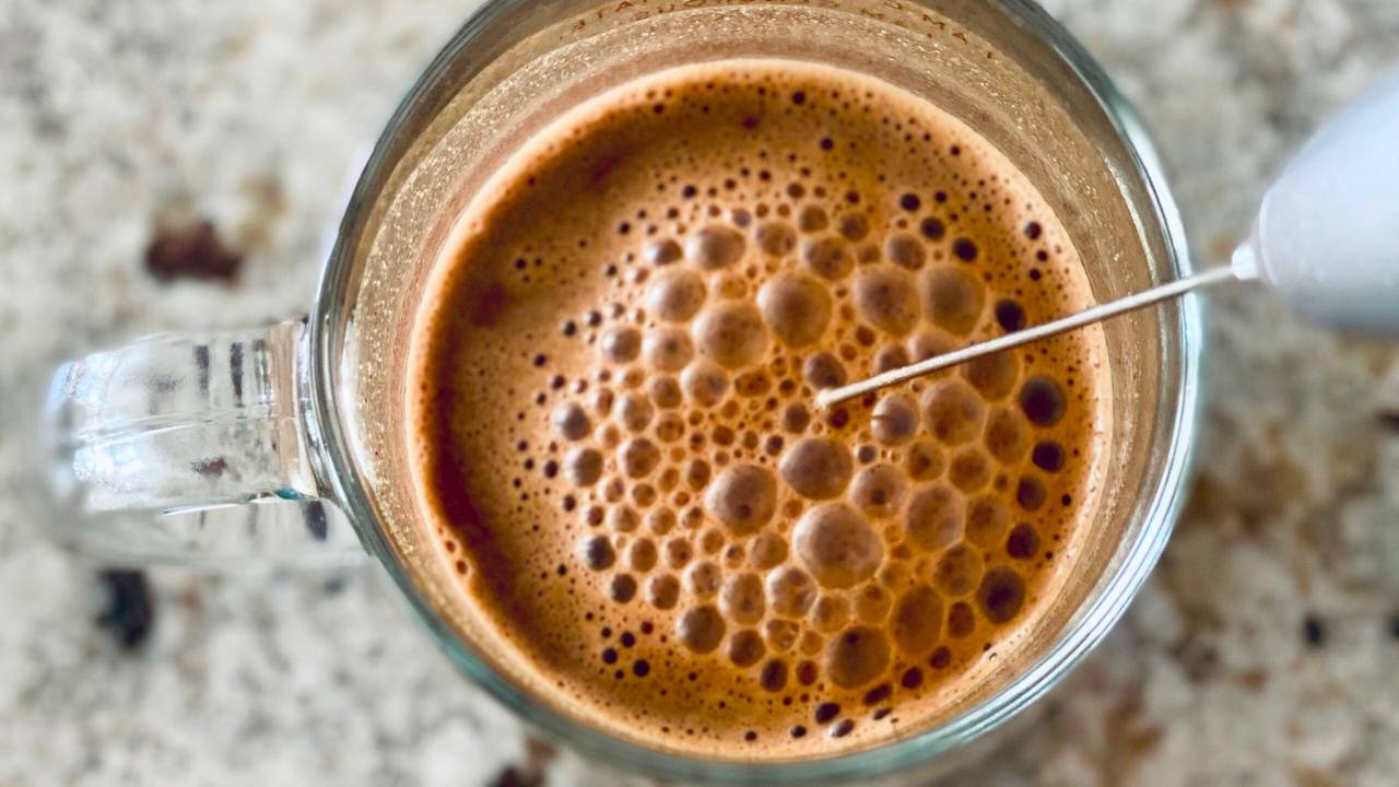 Cacao Maca Latte Coffee Replacement & How To Do A Caffeine Detox